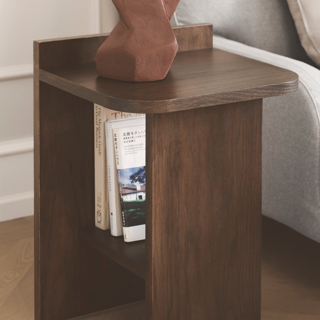 Ismo sidebord mørk eg