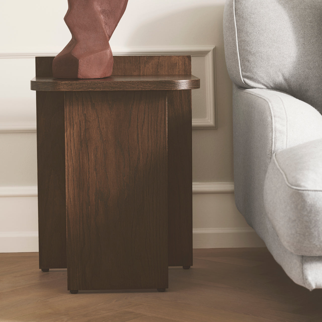 Ismo sidebord mørk eg