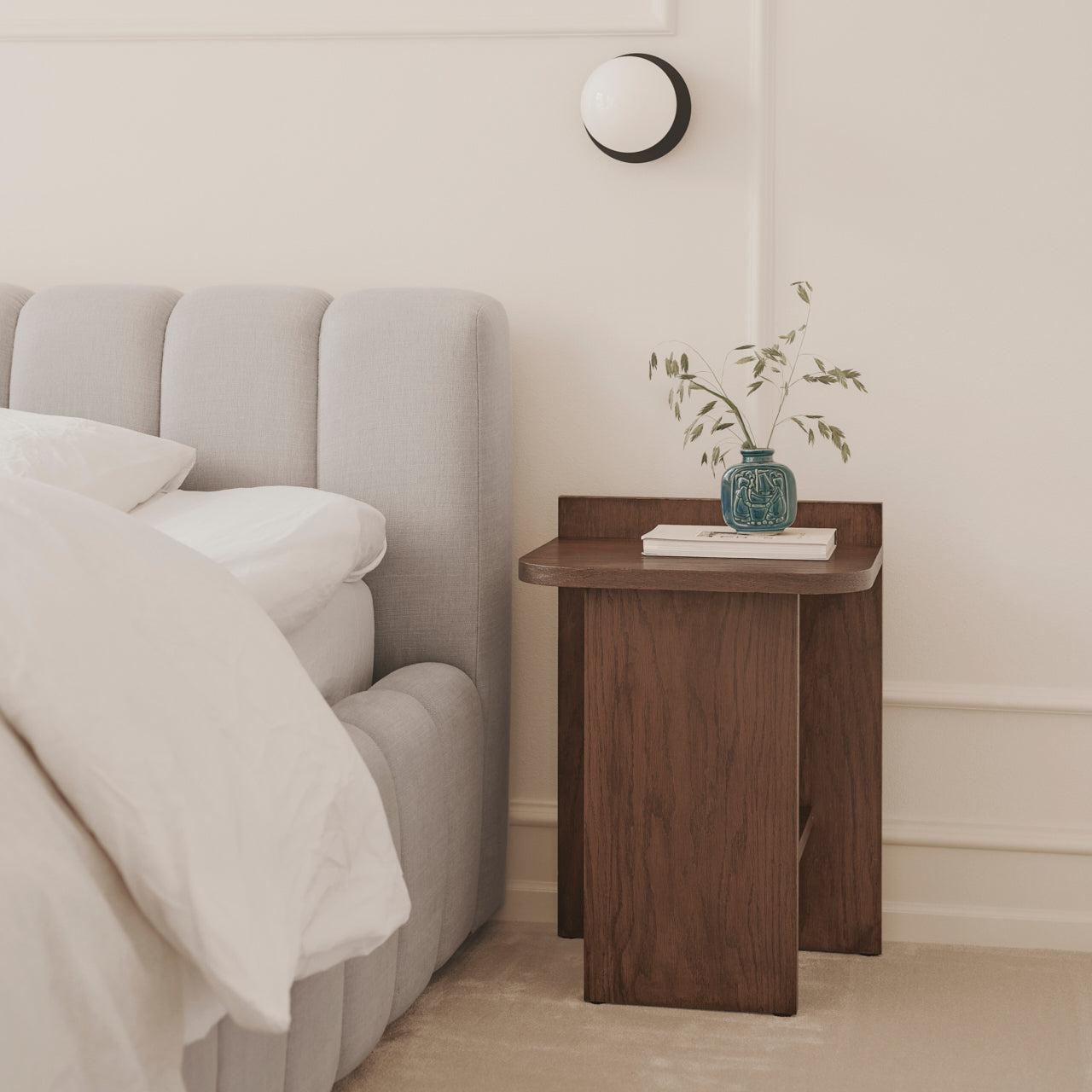 Ismo sidebord mørk eg