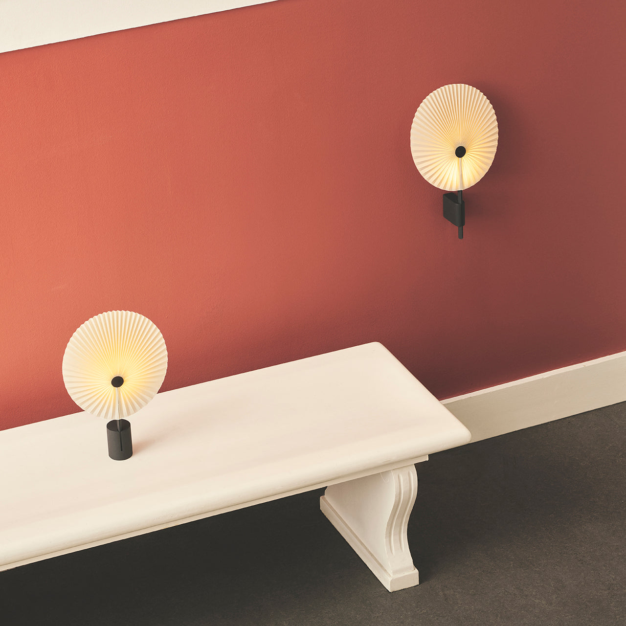 Liris portable bordlampe sort
