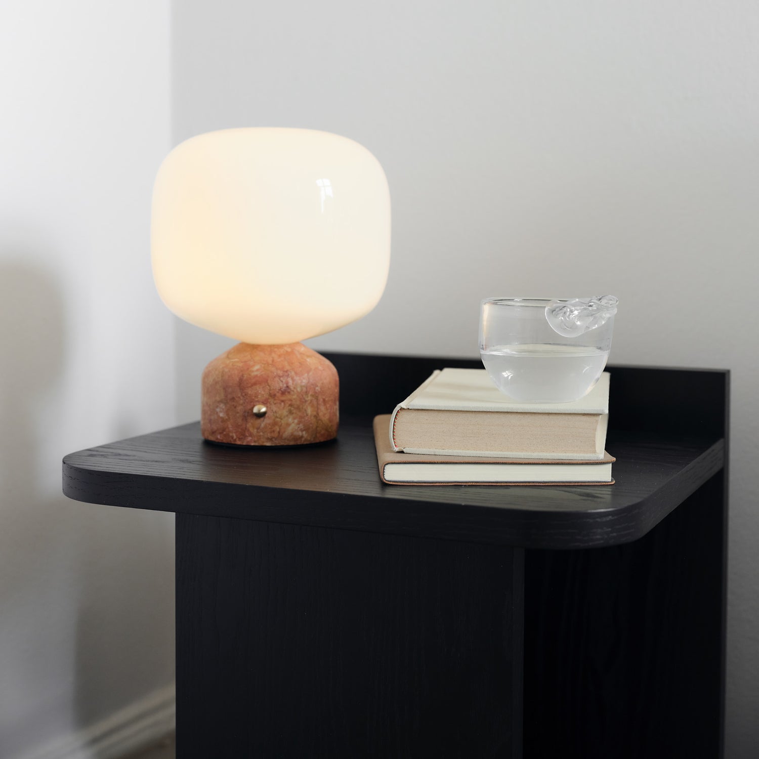 Meemo portable bordlampe gyldenrød marmor