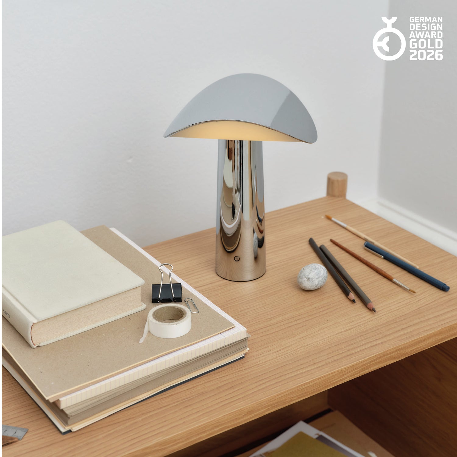 Lium portable bordlampe krom